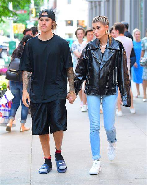 Justin Bieber and Hailey Baldwins Outfit Details at。